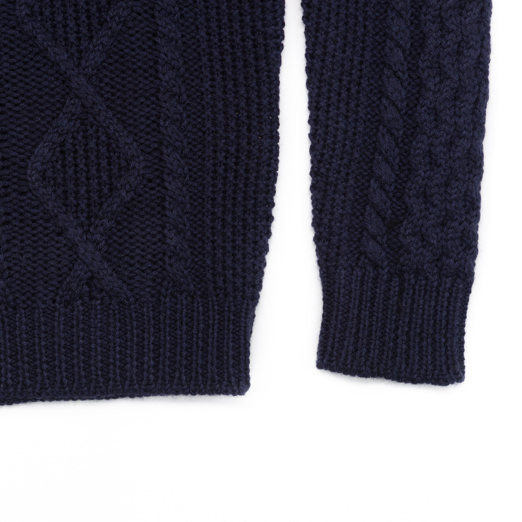 Fisherman Turtleneck in Navy