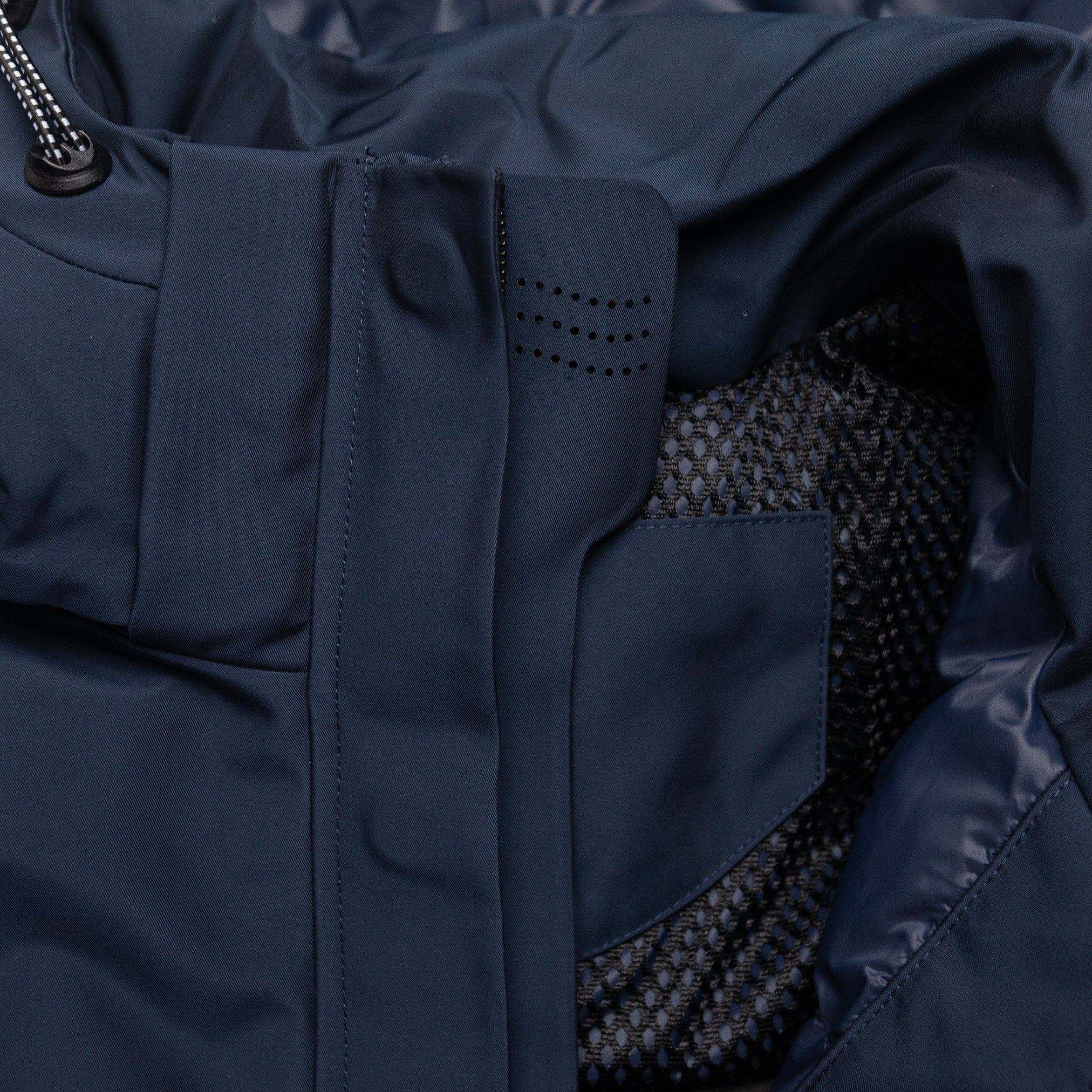 The Arnor Jacket in Navy